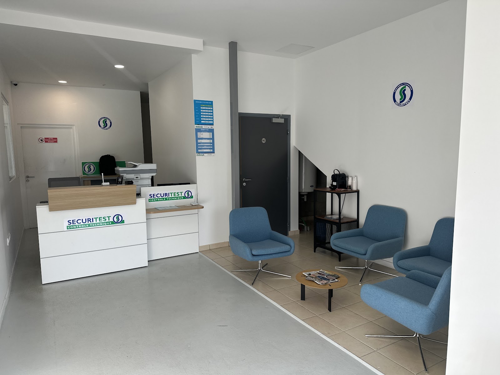 Accueil et salle d’attente du centre Sécuritest de Bailly-Romainvilliers